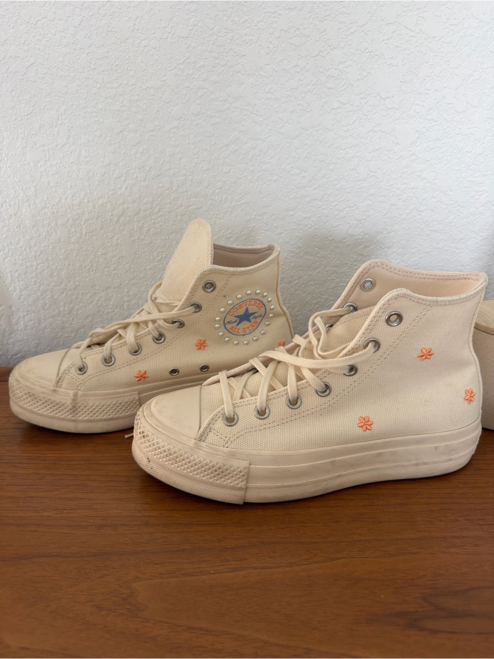 Converse vintage pearl